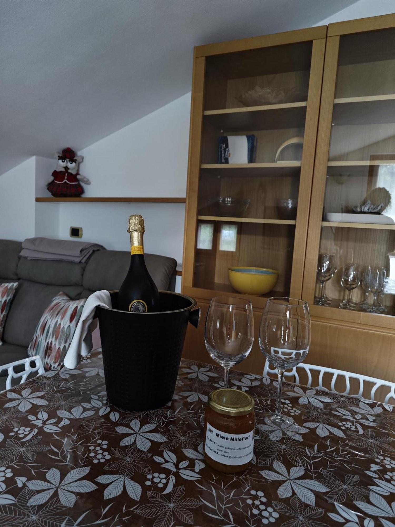 Casa Relax Daire Laveno-Mombello Dış mekan fotoğraf